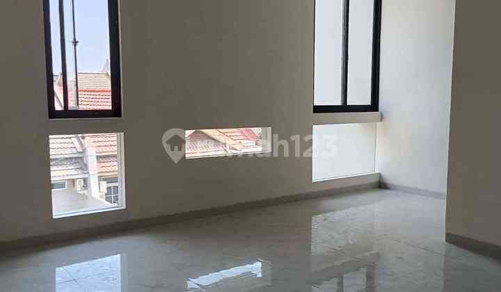 Gress Rumah Minimalis Klampis Semolo Timur 2