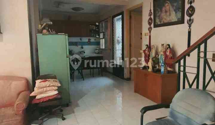 Rumah Minimalis Villa Valensia Surabaya Barat 2