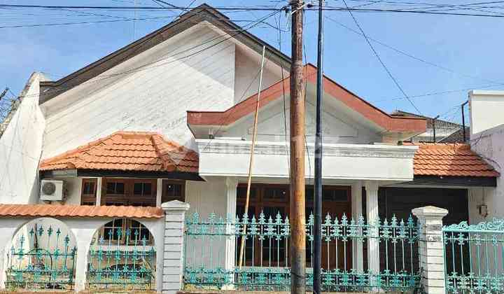 Rumah Kokoh Lokasi Istimewa Dharmahusada Indah Tengah