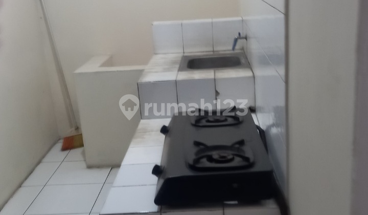 For Sale: 14-Room Boarding House and 2 Kiosks in Harkit Tangerang Near Supermall. 2
