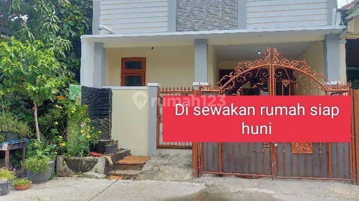 Di sewakan rumah siap huni lokasi sangat strategis di Taman harapan baru 1