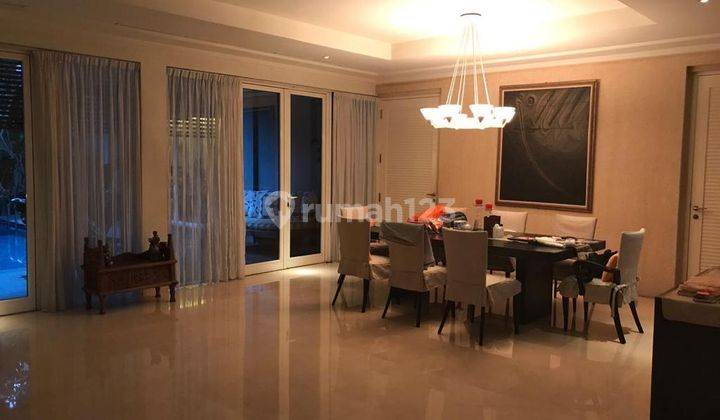 Dijual Rumah  2.5 lt Design Tropical Resort Mediterania di Resort PIK 2