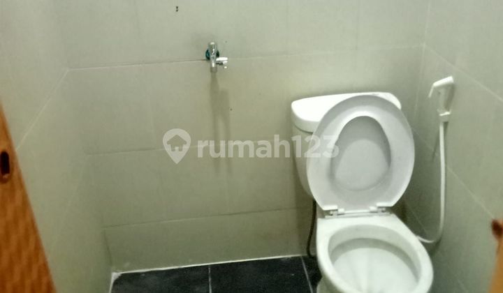Disewakan rumah 2 Lantai di  Kelapa Gading 2