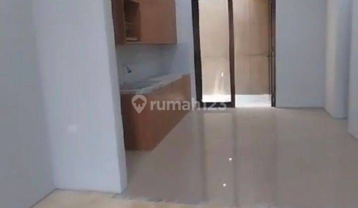 Disewakan Rumah Baru 2 Lt Di Cempaka Putih  2