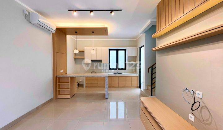 Disewakan Rumah Baru 2 Lt Di Summarecon Crown Gading, Bekasi PPJB 2