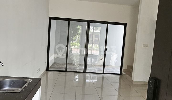 Dijual cepat Rumah 3KT di Wisteria Attic room 2