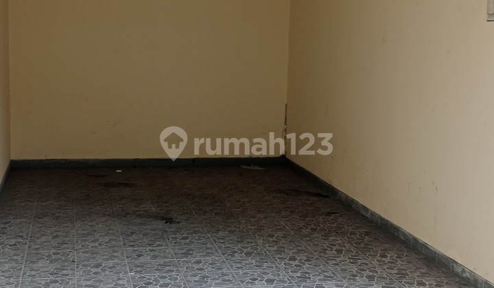 Disewakan Rumah 1.5 Lt Semi Furnish Di Metland Ujung Menteng Cakung  2
