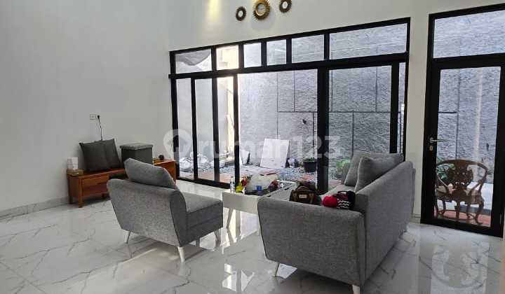 For Sale Brand New Ready-to-Occupy House in Kayumas, East Jakarta For Sale Brand New Ready-to-Occupy House in Kayumas, East Jakarta