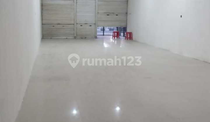 For Quick Sale: Roadside Shop House in Depok 2