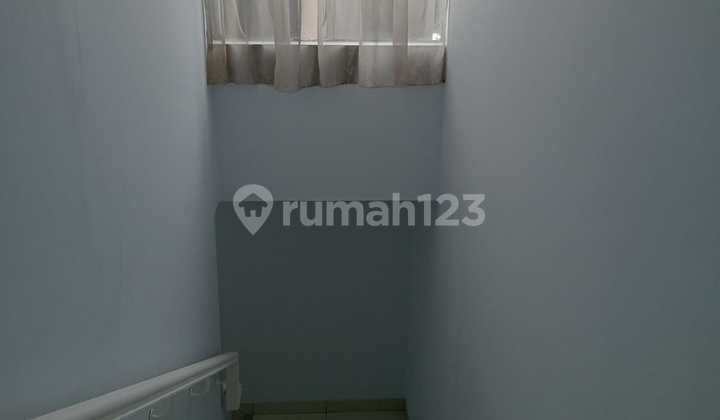 Disewakan Rumah 2lt Di Jakarta Garden City Cluster Depan 2