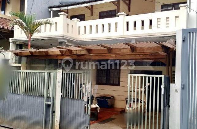 Rumah 2 Lantai Asri dan Tenang di Puri Indah Kembangan, Jakarta Barat di Puri Indah SHM Rumah