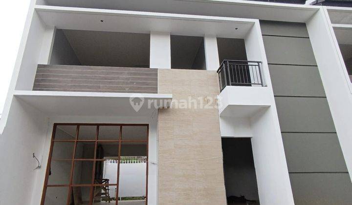 Rumah Baru modern minimalis Buah Batu Bandung 1