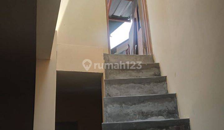 Rumah 2 Lantai Terletak di Kompleks Perumahan Gunung Batu, Bandung 2