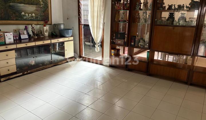 Rumah Luas SHM Sayap Gatot Subroto Bandung