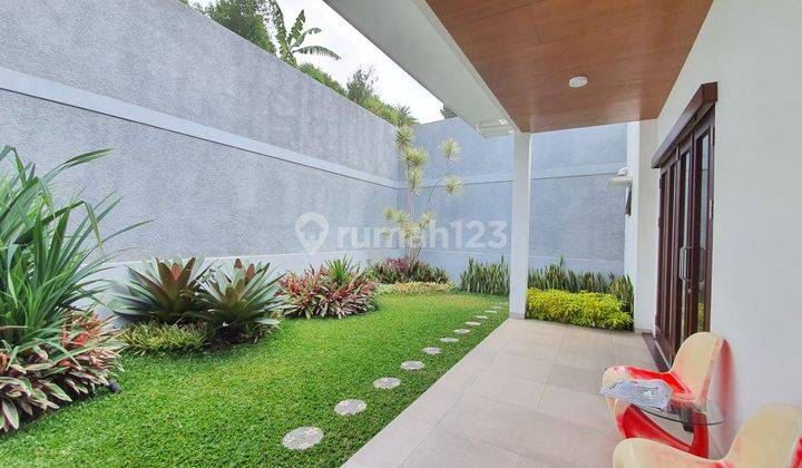Rumah Luas Adem di Jalan Terusan Sersan Bajuri Lembang Bandung 1