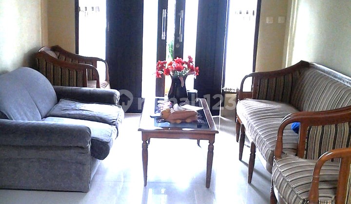 Rumah Bagus Cihanjuang Bandung 2