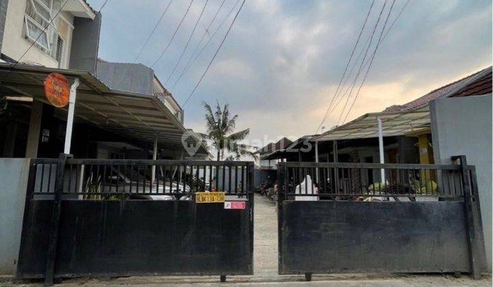 di Jl H Usman, Depok dekat kampus UI, stasiun dan toll 2