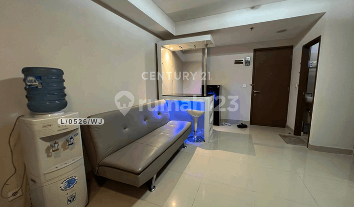 Indonesian: Disewa Unit Apartemen Sudirman Suites Furnsihed Kota Bandung  
English: For Rent: Furnished Apartment Unit at Sudirman Suites, Bandung City