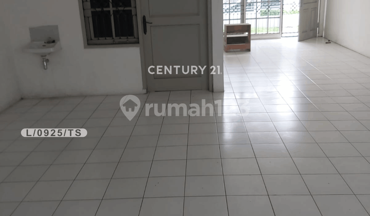 Rumah Siap Huni Dan Strategis Di Taman Holis Indah 1 Bandung Rumah Siap Huni Dan Strategis Di Taman Holis Indah 1 Bandung