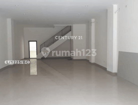 2-Story Ruko Ready for Occupancy and Strategic Location in Ciwastra Bandung