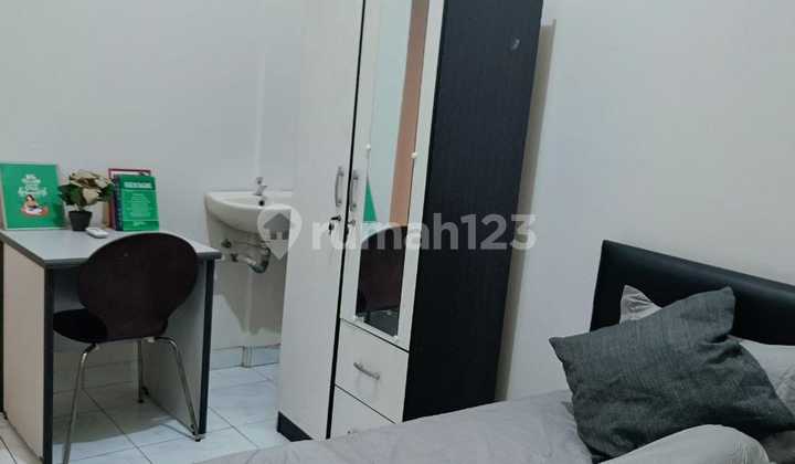 K310 Kost Di Tomang, Jakarta Barat