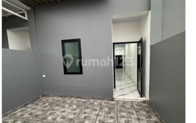 R1996 House in South Tanjung Duren, West Jakarta 2