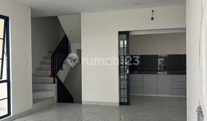 R2050 Rumah dI Margonite, Tangerang