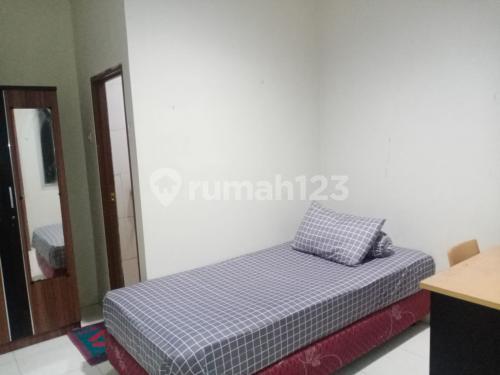Rooms and Commercial Space in Taman Daan Mogot Raya, West Jakarta 2