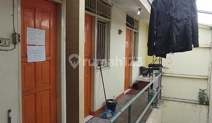 R1731 Rumah di Tanjung Duren, Jakarta Barat R1731 Rumah di Tanjung Duren, Jakarta Barat
