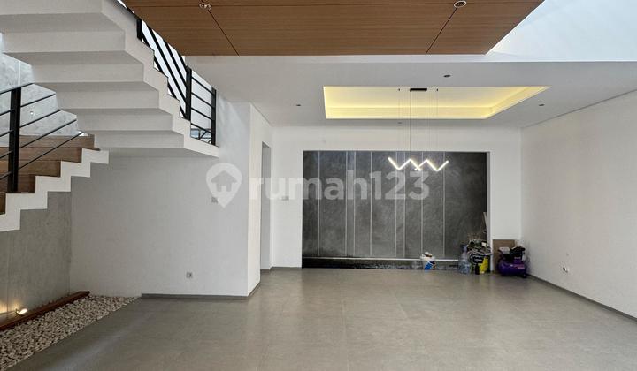 Dijual Rumah Modern Minimalis di Alam Sutera 8X16 Dijual Rumah Modern Minimalis di Alam Sutera 8X16