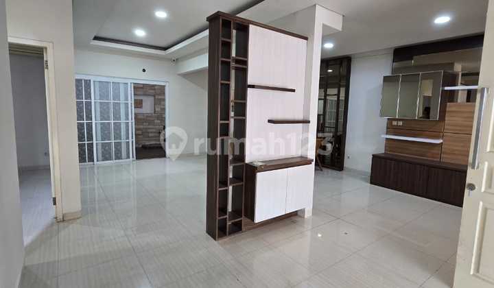 Dijual Rumah Serenade Lake, Gading Serpong 8X16