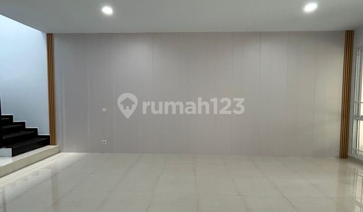 For Sale House in Hylands, Greenwich, BSD 8X4