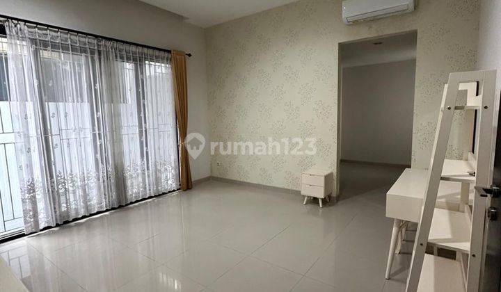 Disewakan Dijual Rumah Siap Huni Bagus Semi Furnished Dian Istana 2