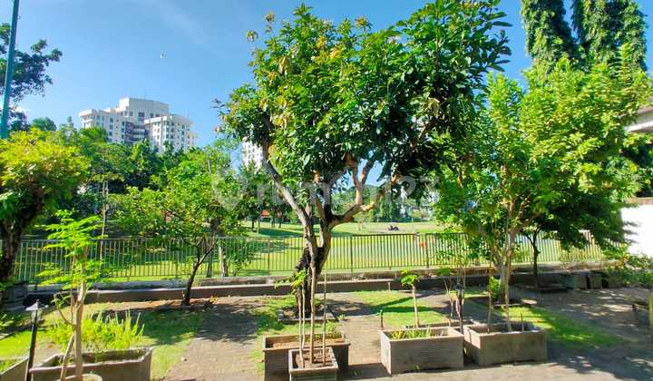 Dijual Rumah Graha Family Golf View Lengkap Dengan Pool 2