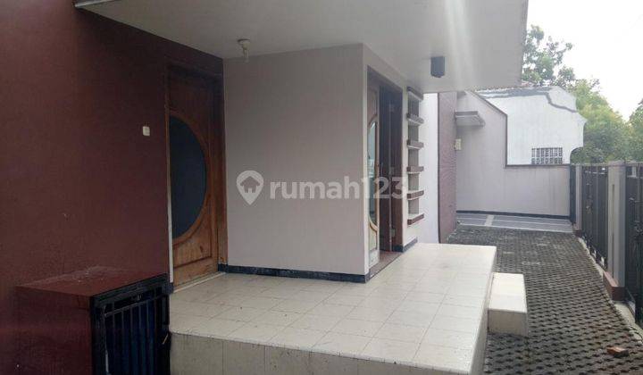 Dijual Rumah Hook 2 Lantai Daerah Jombang 2