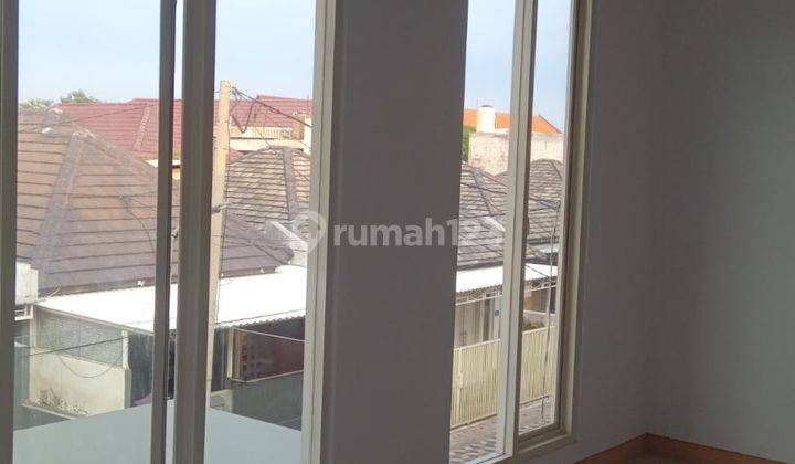 Rumah Rungkut Asri Tengah New Modern Minimalis  2