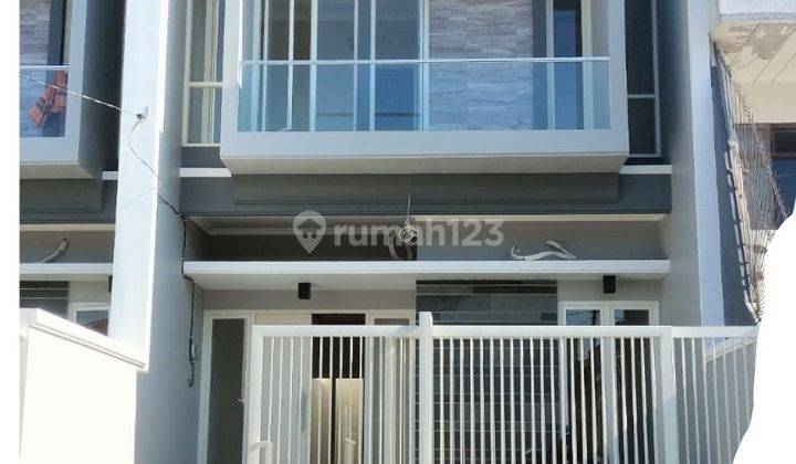 DIJUAL Rumah Tengah Kota Manyar Kertoadi 1