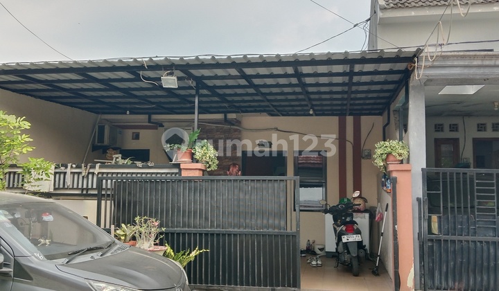 For Sale: 1-Story House in Graha Puncak Anomsari, Gresik