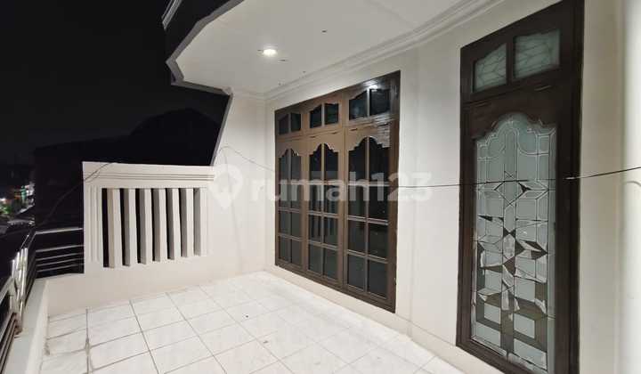 Dijual Cepat Rumah Waru Indah Sangat Strategis 2