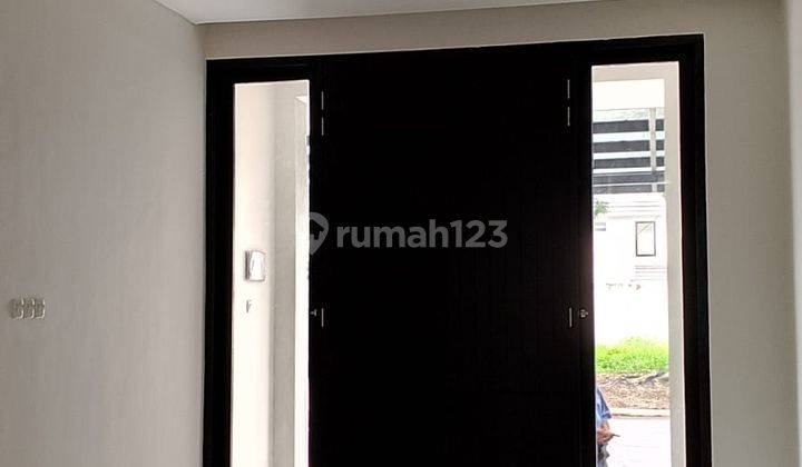 Dijual Harga Promo Rumah 2 Lantai Gress Raya Boulevard Citraland 2