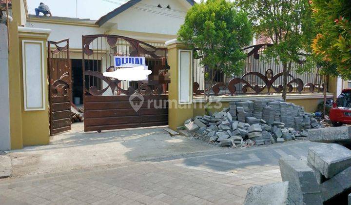 Dijual Rumah Mewah Daerah Teratai Gubeng Surabaya  1