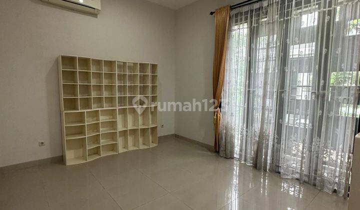 Dijual Rumah Bagus Semi Furnished Dian Istana Park Avenue  2