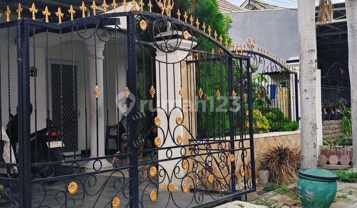 Quick Sale Minimalist House in Kediri Strategic Location