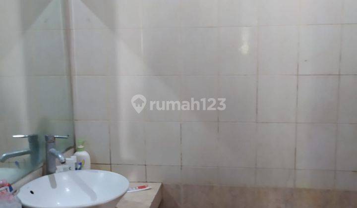 kamar mandi turun harga dijual rumah darmo