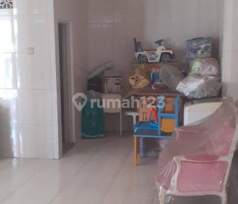 Ruko 2 Lantai Pasuruan, 2 Unit Jadi 1 Siap Pakai 2