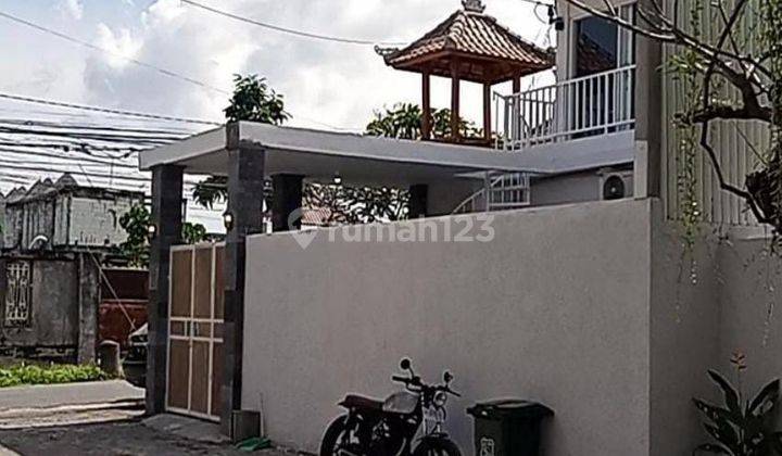 Rumah Villa 2 Lantai, Furnished, Jalan Raya Kerobokan, Seminyak  2