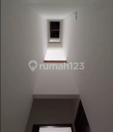 For Sale Large House in Dipetojo (behind Roxy Mas), Central Jakarta 2