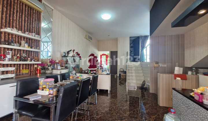 For Sale House in Citra Garden 6 West Jakarta