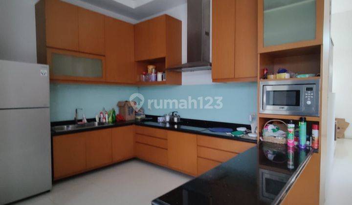 Dijual rumah di Citra 6 jakbar 2