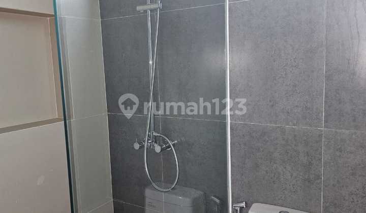 For Sale House in Green Wich Cluster, BSD Tangerang 2